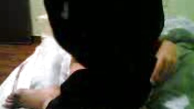 الاغ جوجه در بدن مجله مصورسکسی زیبا پسر را با لرزش خیس می خورد