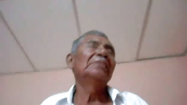 مردی در خیابان ، یک خانم خال کوبی را به دلیل مقاربت در هتل سوار داستان مصور سکی شد