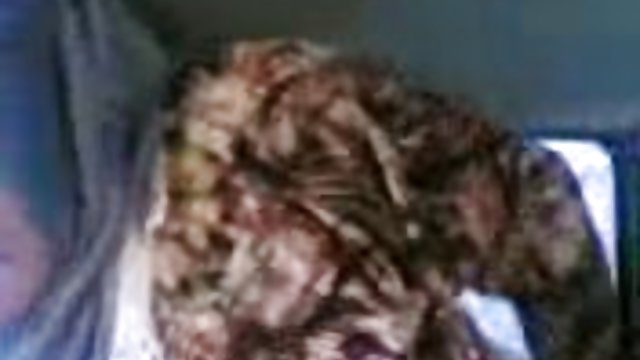 MILF Busty در جوراب داستان سکسی مصور تلگرام شلواری ، آلت تناسلی قوی معشوق را بمکد