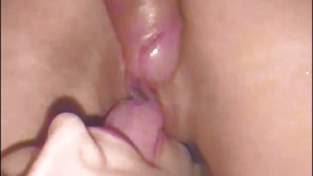 لالا کامیل با یک پسر خال کوبی روی sexiseks category داستان سکسی تصویری page مبل گپ می زند